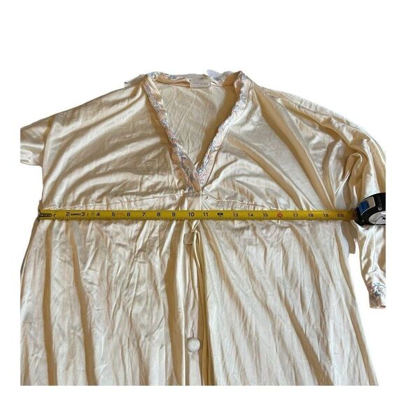 Vintage JC Penney Embroidered Floral Button Down Robe Misses Women Size M W - Picture 6 of 8